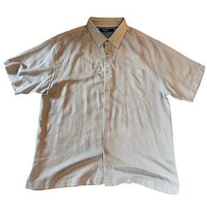 Toscano Silk designed by Patrick Assaraf.  Short Sleeve, Button Up.  Size XXL